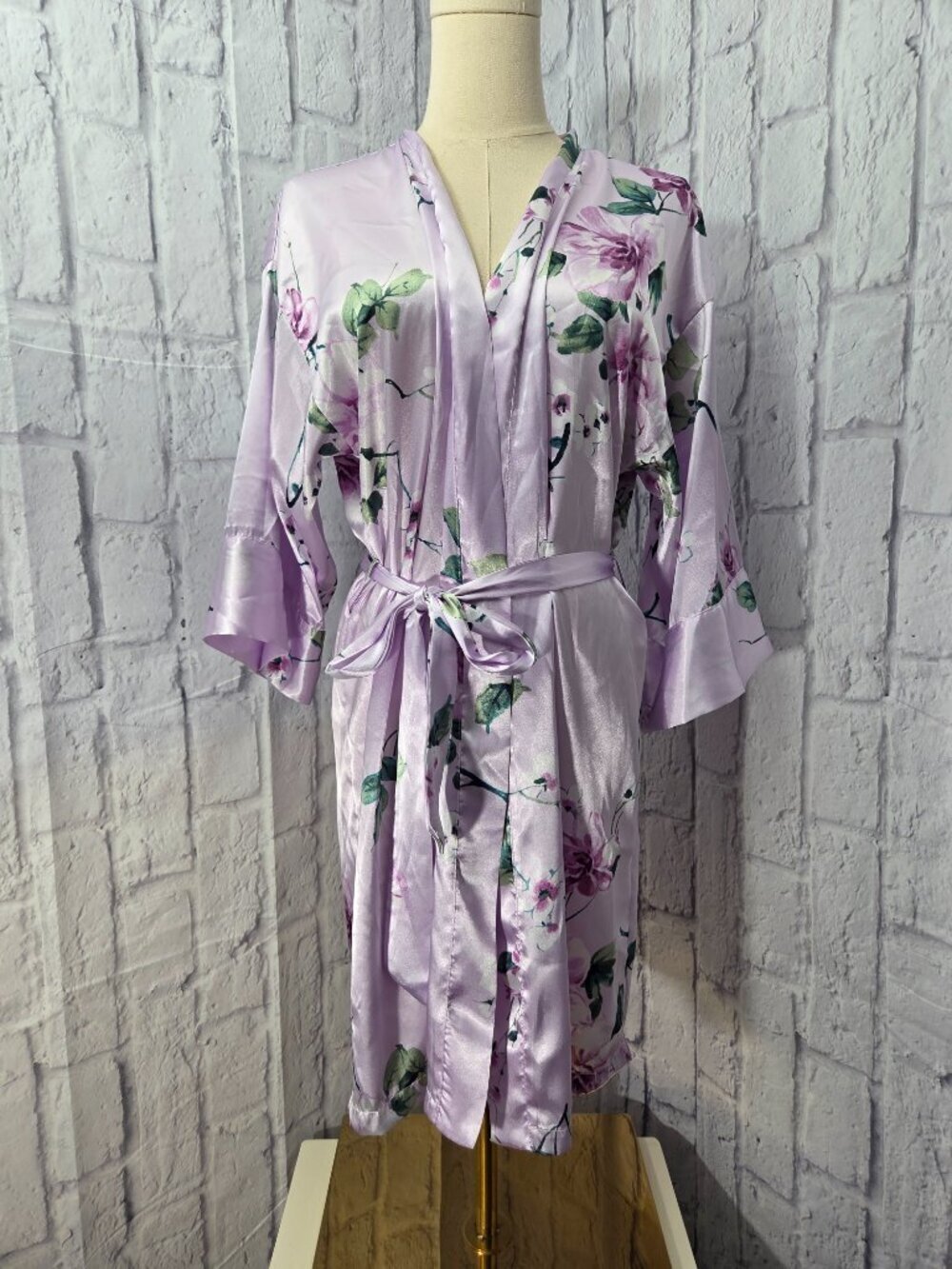 Linea Donatella S/M Pink Floral With Tie Waist Lightweight Short Satin Robe